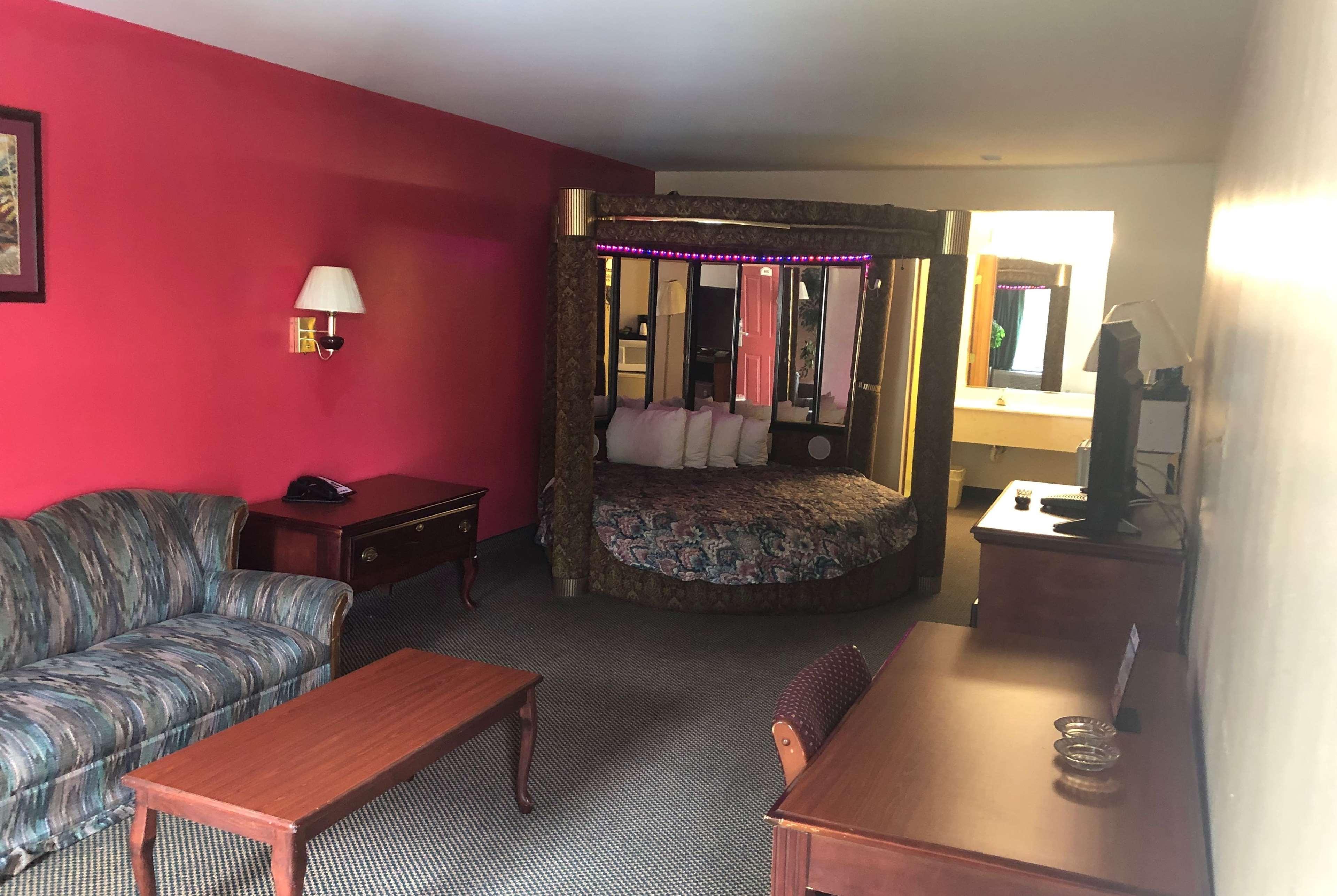 Travelodge Glen Allen Exterior photo