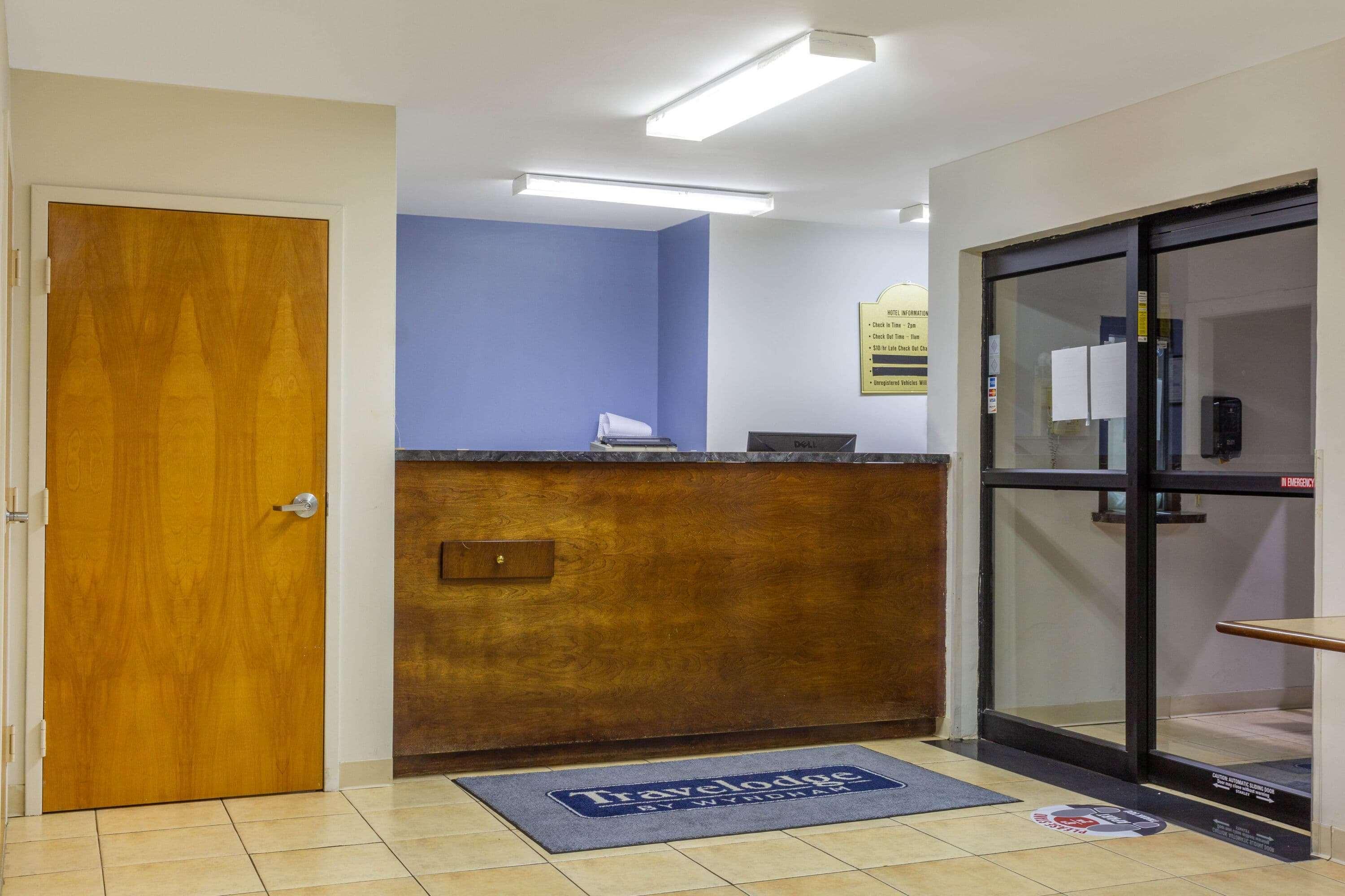 Travelodge Glen Allen Exterior photo