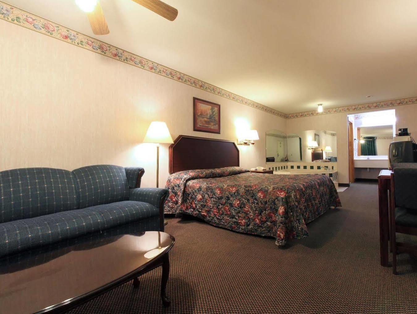 Travelodge Glen Allen Exterior photo